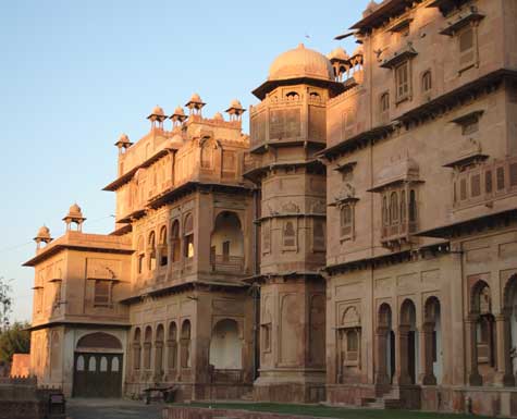 Bikaner Luxury Travel Guide | Desert Heritage, Royal Palaces & Cultural Experiences