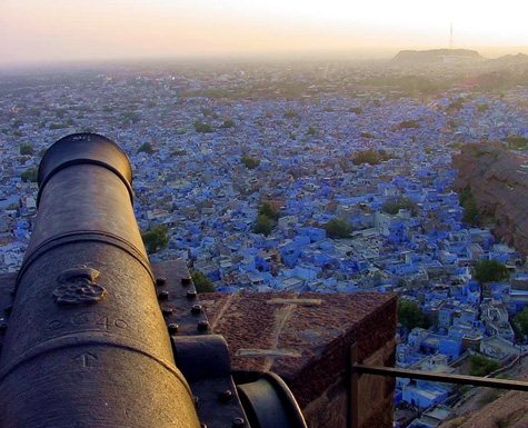 Udaipur Luxury Travel Guide | Lake Palaces, Royal Heritage & Exclusive Experiences