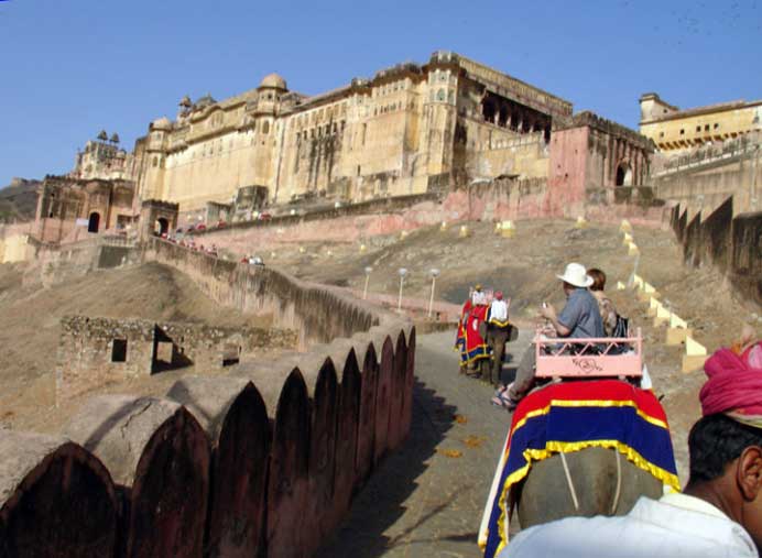 elephant-rides-at-amber-mahal