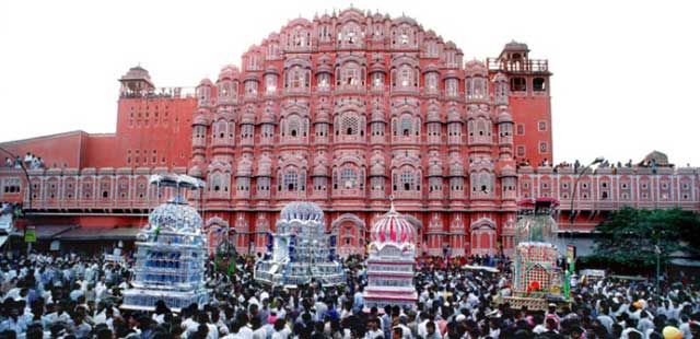 muharram-procession-in-front-of-hawa-mahal-jaipur