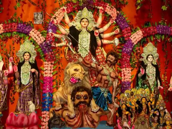 Durga Puja Kolkata: Festival Guide, Dates & Pandal Hopping